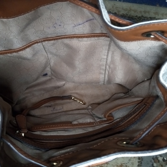 Michael Kors purse - Picture 3 of 5